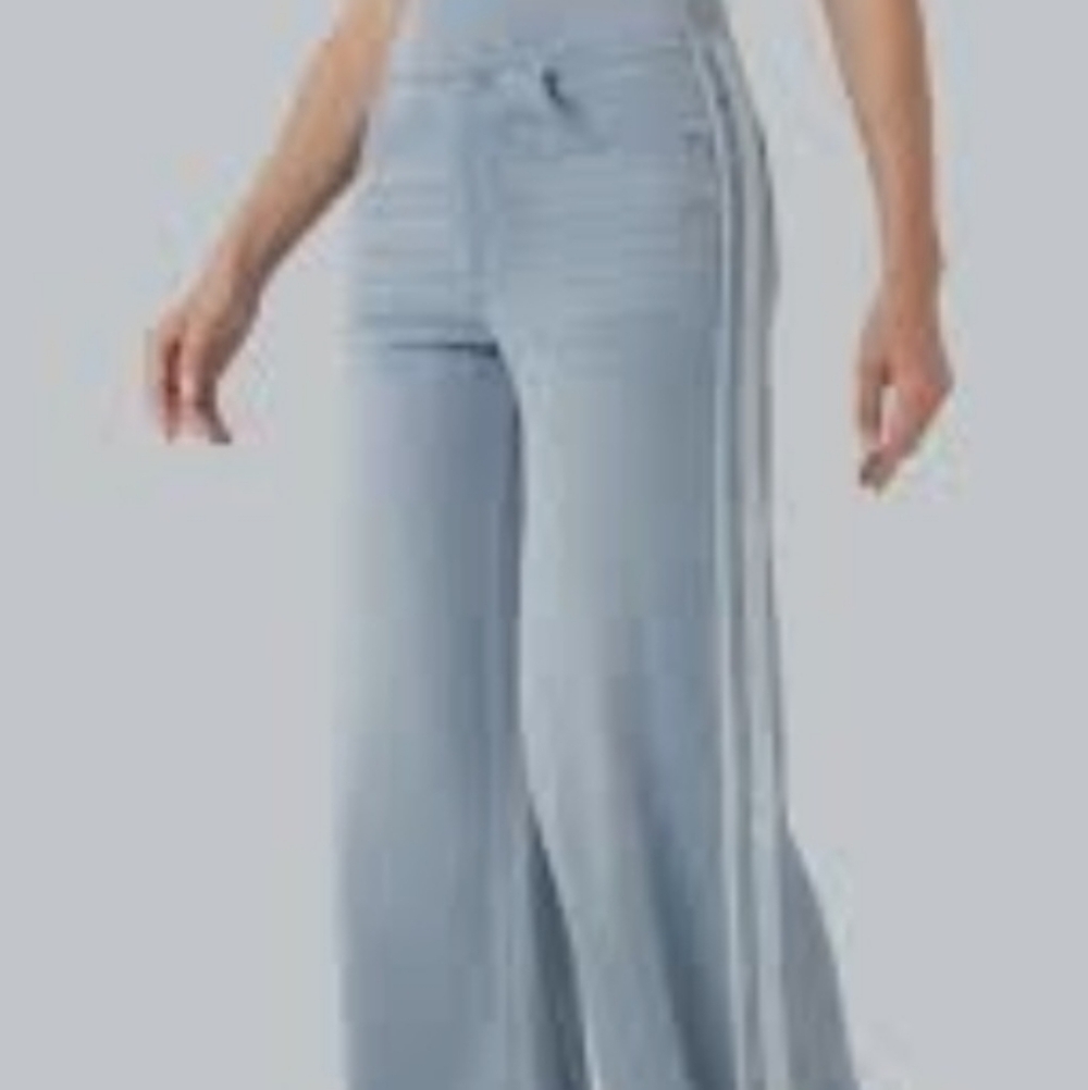 Halara high waisted light wash flre